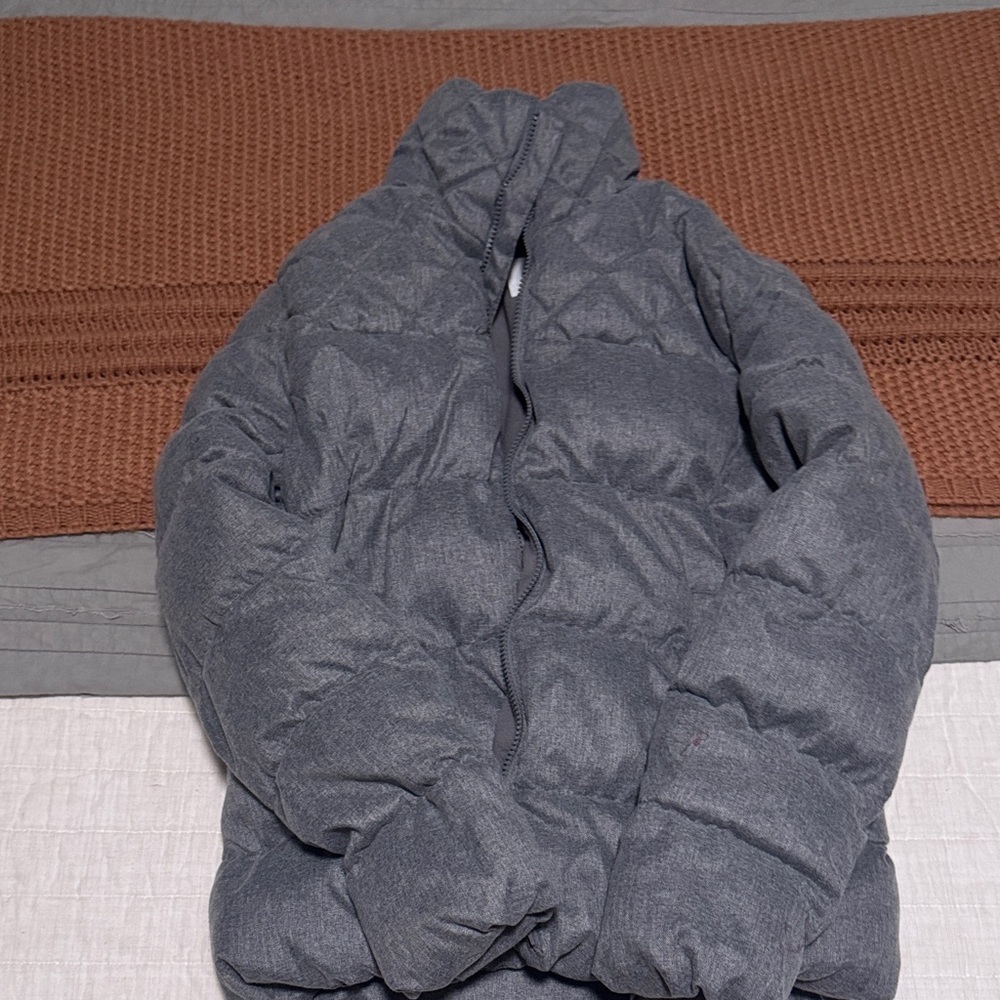Old Navy women’s  Charcoal Puffer Jacket